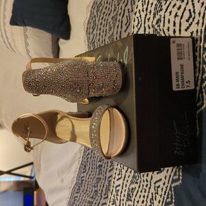 Betsey Johnson, 7.5, Mari Champagne